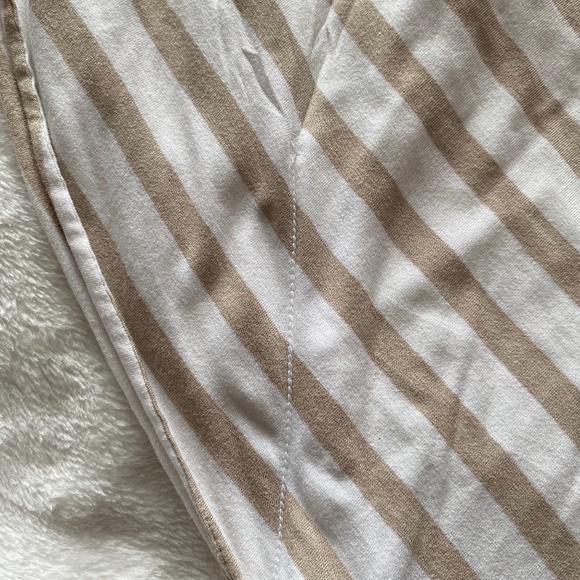 💓White House Black Market One Shoulder Top - Picture 7 of 12